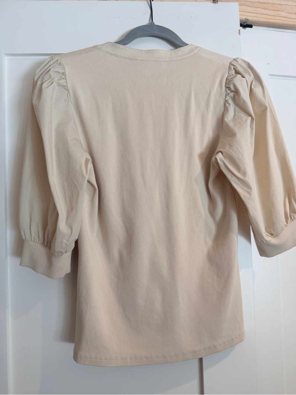 Veronica Beard Beige Puff-Sleeve Coralee Top - Picture 4 of 6